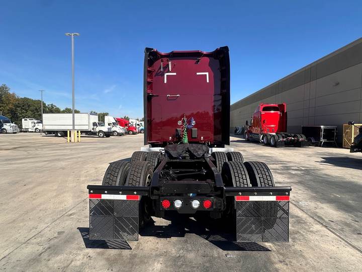 2023 Kenworth T680 76" Raised Roof Sleeper, exterior photo 4