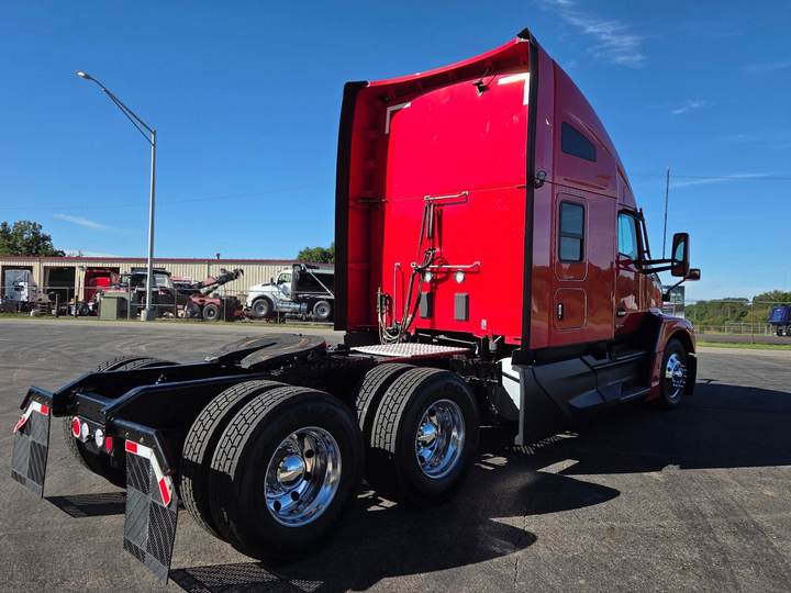 2023 Kenworth T680 76" Raised Roof Sleeper, exterior photo 3