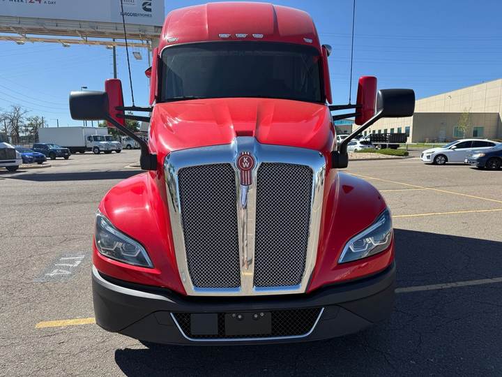 2023 Kenworth T680 76" Raised Roof Sleeper, exterior photo 2