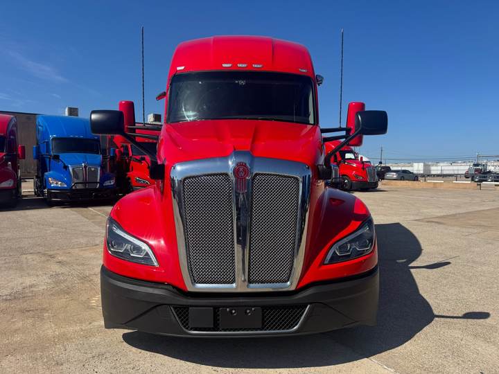 2023 Kenworth T680 76" Raised Roof Sleeper, exterior photo 6