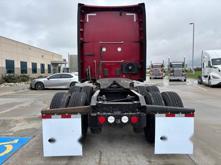 2023 Kenworth T680 76" Raised Roof Sleeper, exterior photo 2