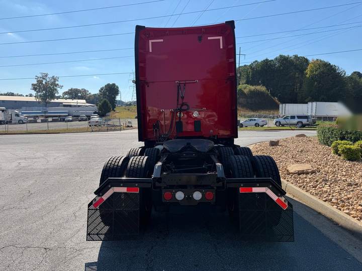 2023 Kenworth T680 76" Raised Roof Sleeper, exterior photo 4