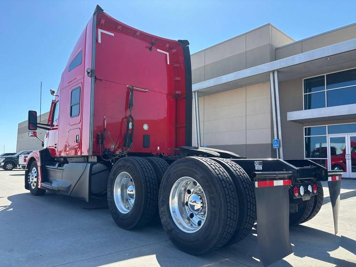 2023 Kenworth T680 76" Raised Roof Sleeper, exterior photo 3