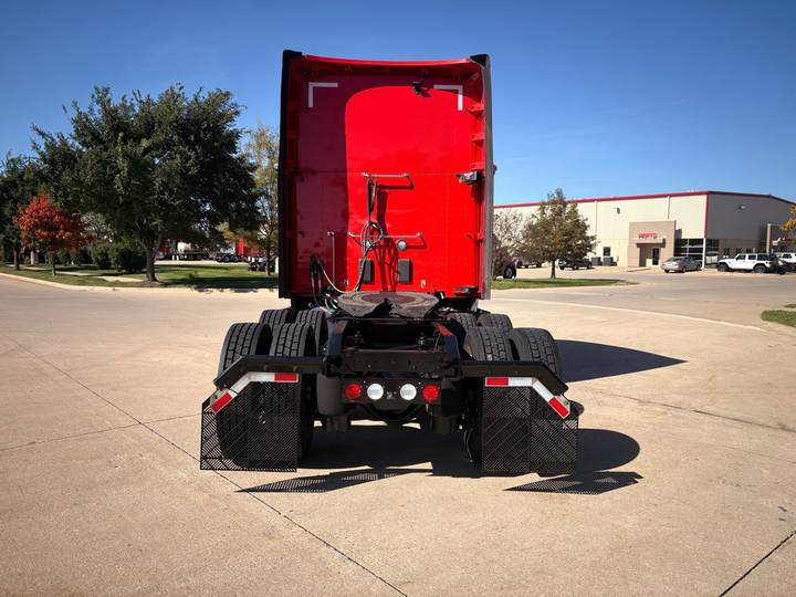2023 Kenworth T680 76" Raised Roof Sleeper, exterior photo 6