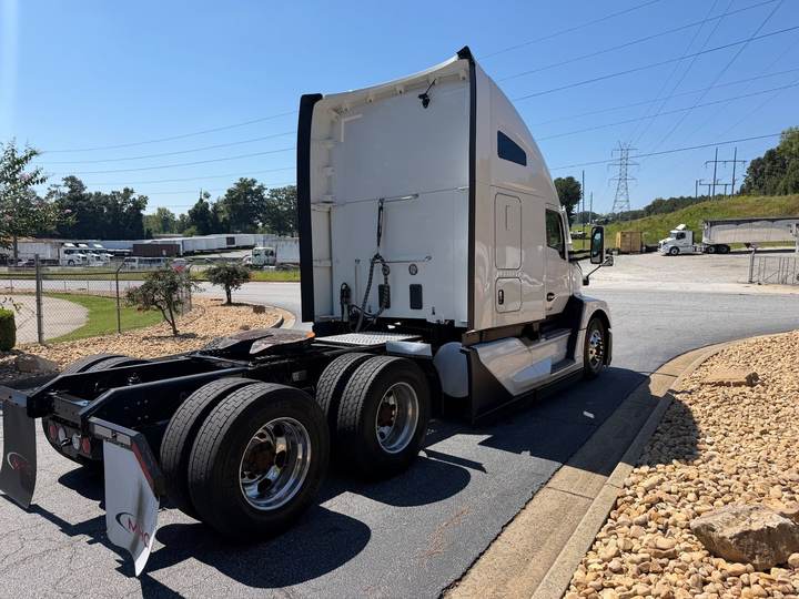 2023 Kenworth T680 76" Raised Roof Sleeper, exterior photo 6
