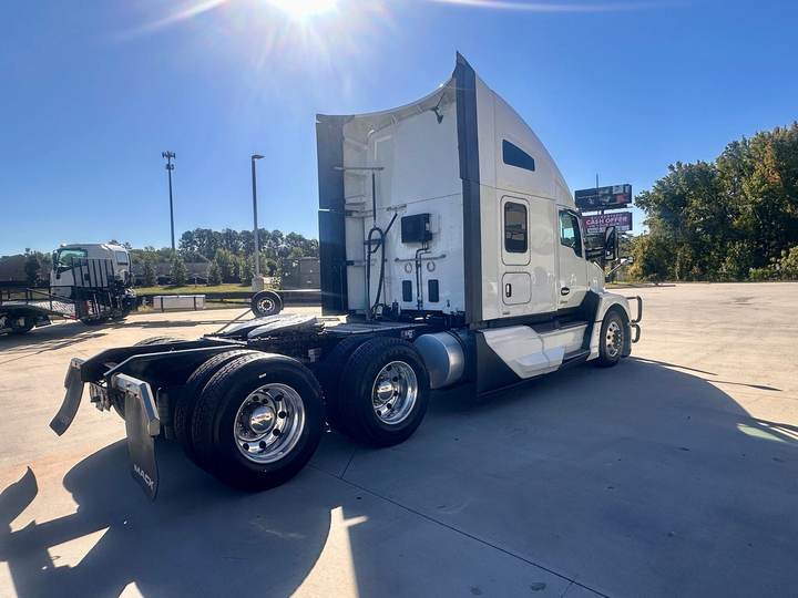 2023 Kenworth T680 76" Raised Roof Sleeper, exterior photo 3