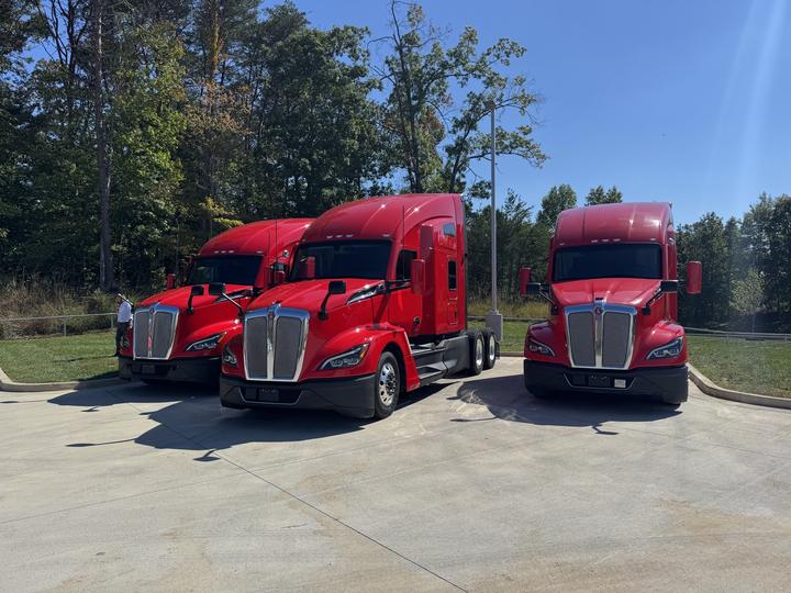 2023 Kenworth T680 Sleepers, 3 Matching, 3 matching red trucks