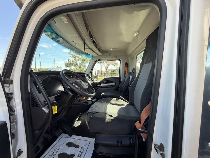 2023 Kenworth T880 Day Cab, interior photo 7