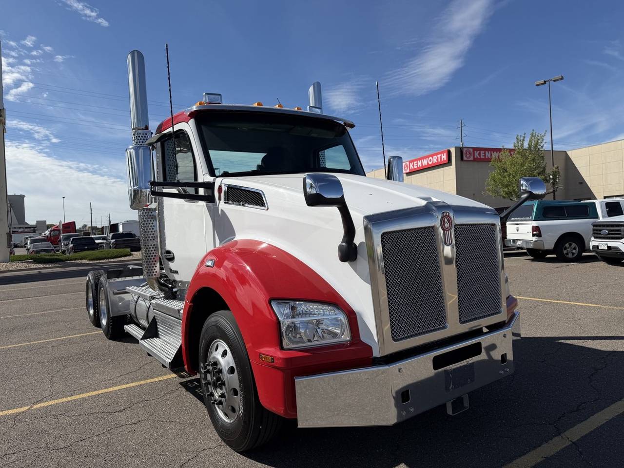 2023 Kenworth T880 Day Cab, exterior photo 1