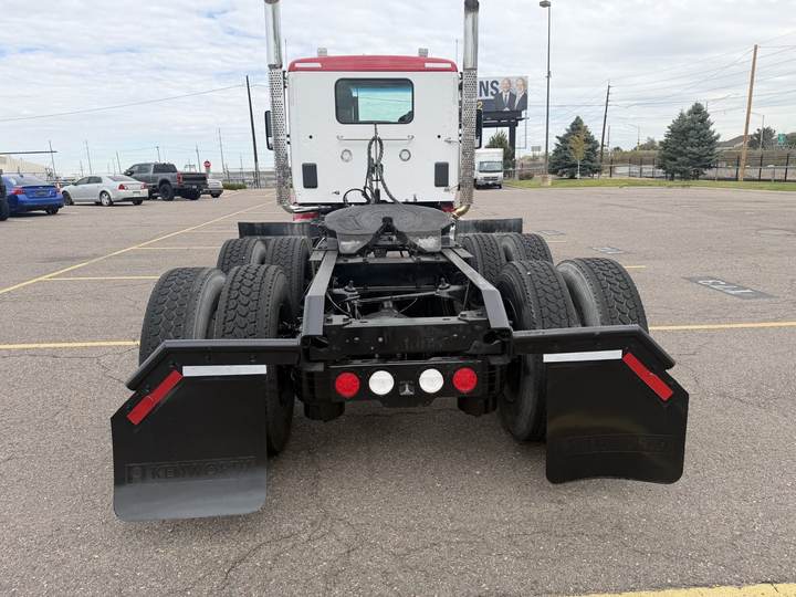 2023 Kenworth T880 Day Cab, exterior photo 5