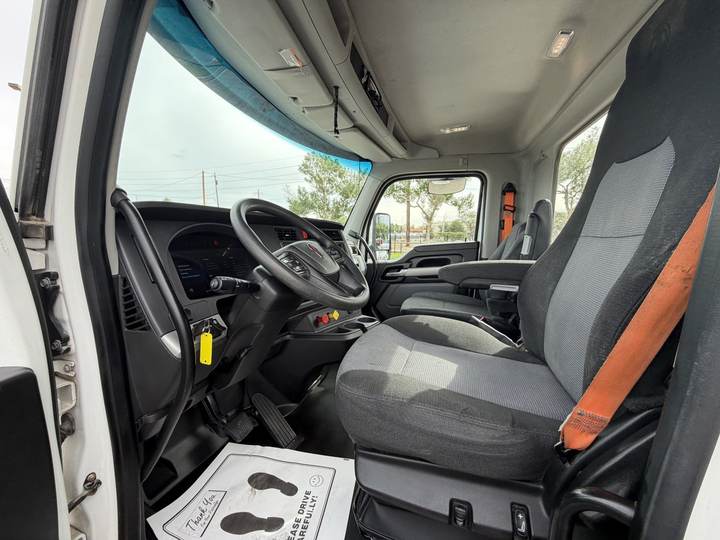 2023 Kenworth T880 Day Cab, interior photo 7