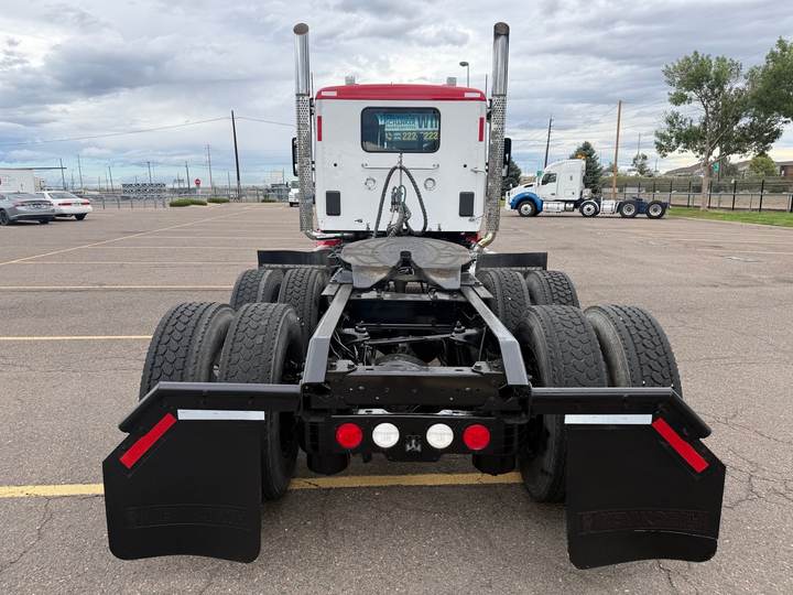 2023 Kenworth T880 Day Cab, exterior photo 5