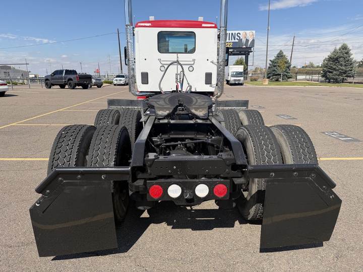 2023 Kenworth T880 Day Cab, exterior photo 5
