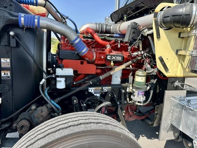 2023 Kenworth W900L 86" Studio Sleeper, engine X15