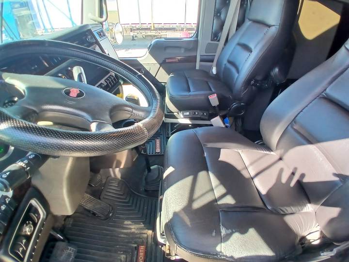 2023 Kenworth W900L 86" Studio Sleeper, interior photo 4
