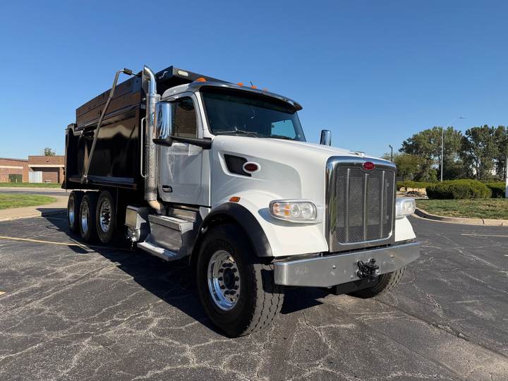 2023 Peterbilt 567 Tri-Axle Dump Truck, exterior photo 1