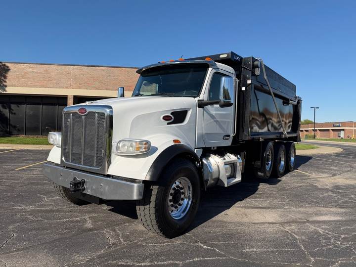 2023 Peterbilt 567 Tri-Axle Dump Truck, exterior photo 2