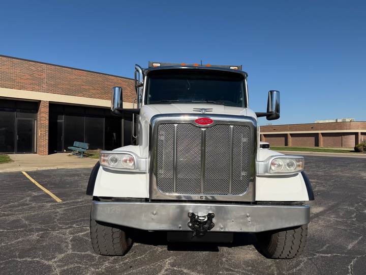 2023 Peterbilt 567 Tri-Axle Dump Truck, exterior photo 3