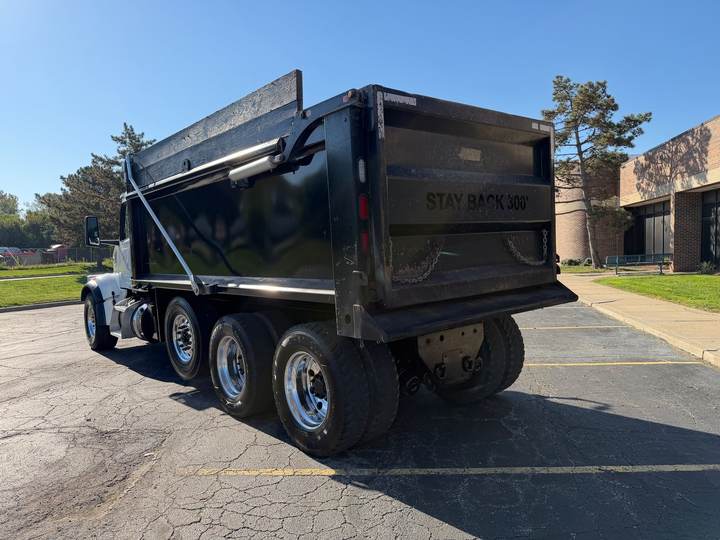 2023 Peterbilt 567 Tri-Axle Dump Truck, exterior photo 6