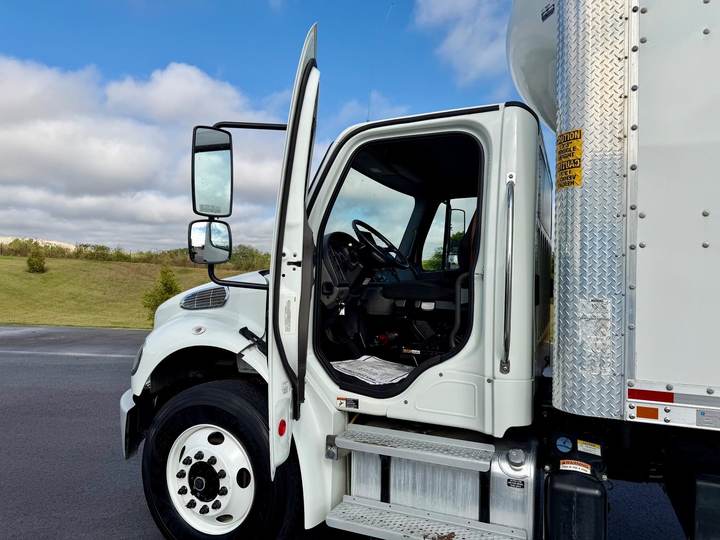 2024 Freightliner M2-106 Box Truck, exterior photo 6