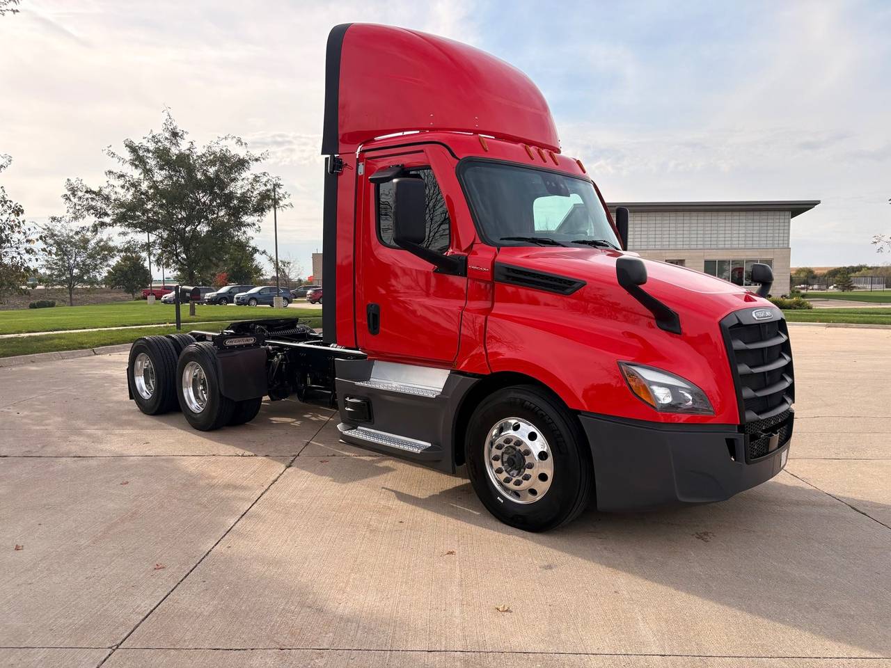 2024 Freightliner PT126064S T Day Cab, exterior photo 1