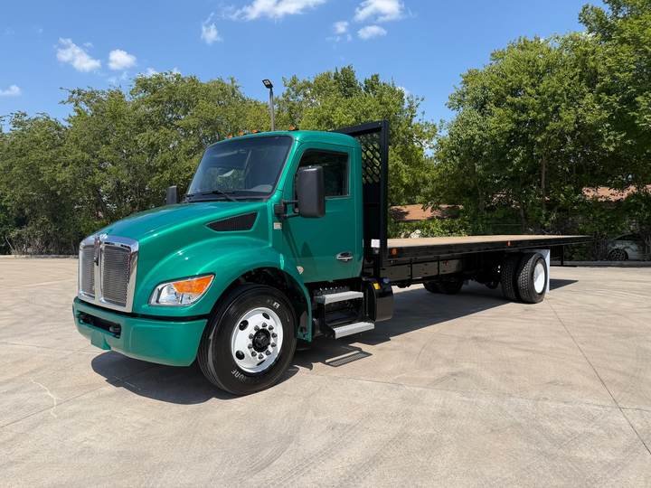 2024 Kenworth T280 Flatbed Truck, exterior photo 2