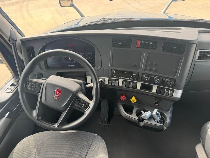 2024 Kenworth T680 76" Raised Roof Sleeper, interior photo 7