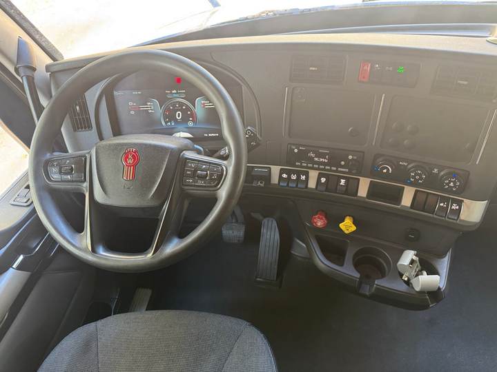 2024 Kenworth T680 76" Raised Roof Sleeper, interior photo 7