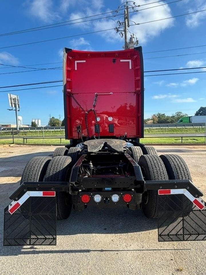 2024 Kenworth T680 76" Raised Roof Sleeper, exterior photo 7