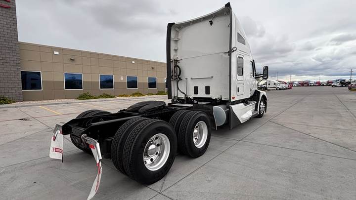 2024 Kenworth T680 76" Raised Roof Sleeper, exterior photo 6
