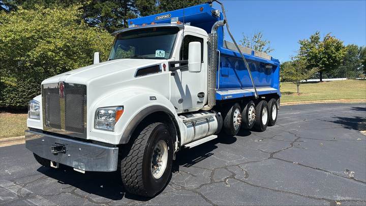 2024 Kenworth T880S Quad Axle Dump Truck, exterior photo 3