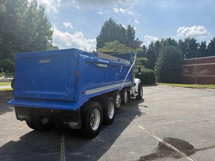 2024 Kenworth T880S Quad Axle Dump Truck, exterior photo 7