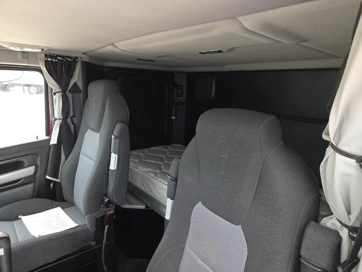 2024 Kenworth W990 52" Flat Top Sleeper, interior photo 3