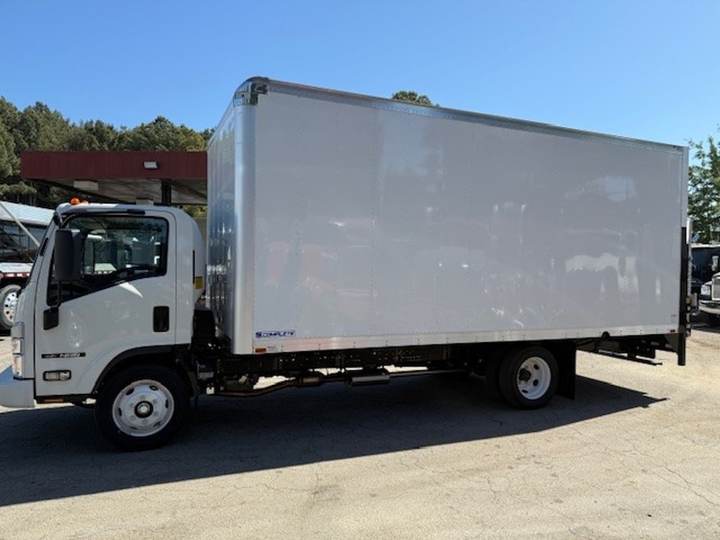 2025 Isuzu Nrr Box Truck, exterior photo 1