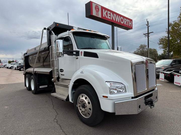 2025 Kenworth T880 Tandem Dump Truck, exterior photo 1