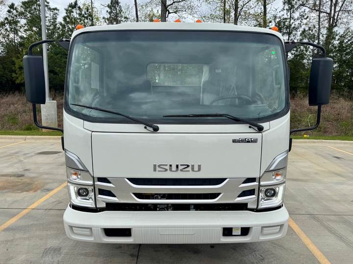 2026 Isuzu Npr-hd Box Truck, exterior photo 7
