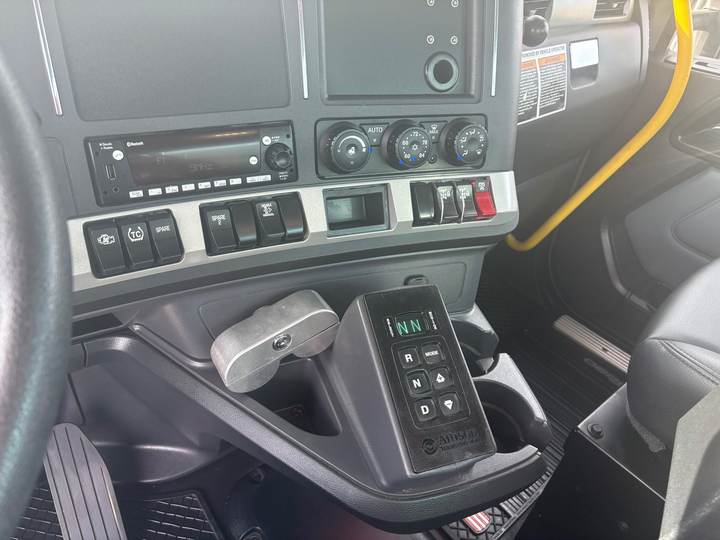 2026 Kenworth T880 Mixer Truck, interior photo 7