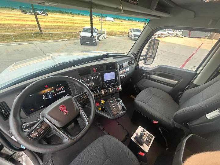 2026 Kenworth T880S Quad Axle Dump Truck, interior photo 5