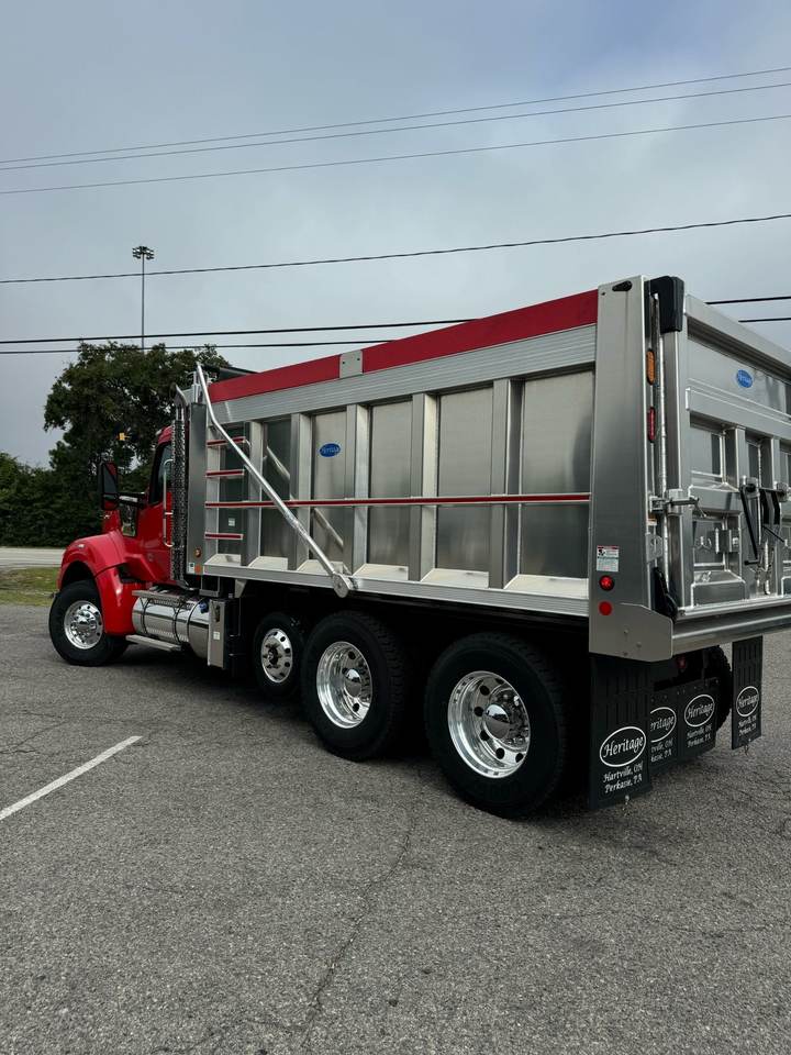 2026 Kenworth W990 Tri-Axle Dump Truck, exterior photo 4