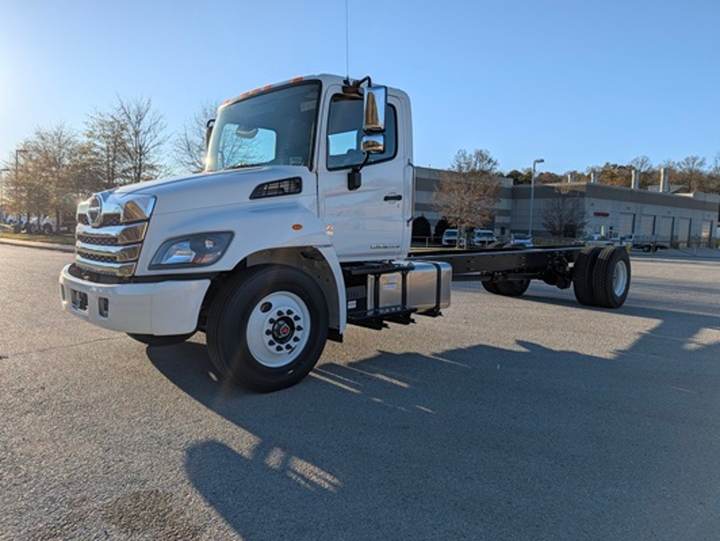 2027 Hino L6 Cab and Chassis, exterior photo 2