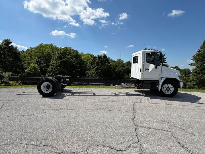 2027 Hino L6 Cab and Chassis, exterior photo 7