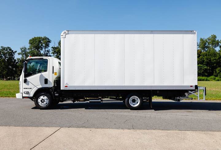 2027 Isuzu Npr Cab and Chassis, exterior photo 2