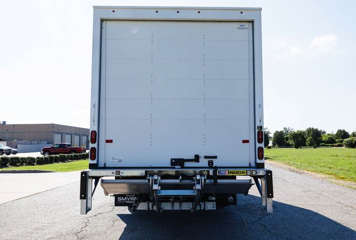 2027 Isuzu Npr Cab and Chassis, exterior photo 3