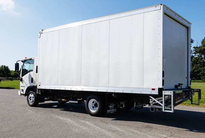 2027 Isuzu Npr Cab and Chassis, exterior photo 5