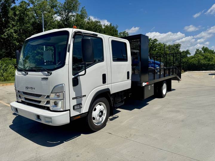 2027 Isuzu Npr-hd Cab and Chassis, exterior photo 2