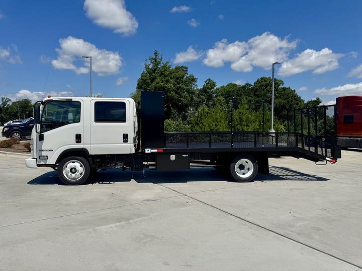 2027 Isuzu Npr-hd Cab and Chassis, exterior photo 5