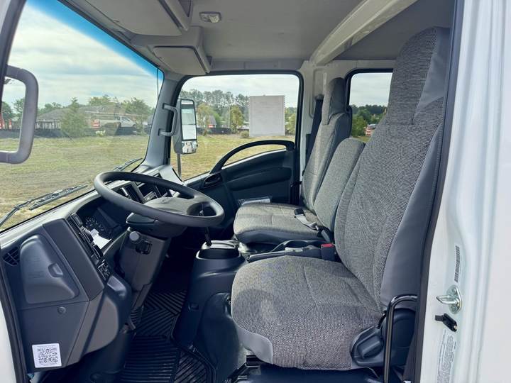 2027 Isuzu Npr-hd Cab and Chassis, interior photo 7