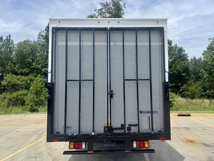 2027 Isuzu Npr-hd Cab and Chassis, exterior photo 3