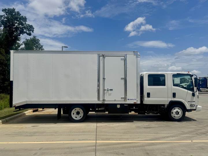 2027 Isuzu Npr-hd Cab and Chassis, exterior photo 6