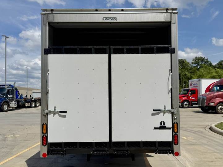 2027 Isuzu Npr-hd Cab and Chassis, exterior photo 3